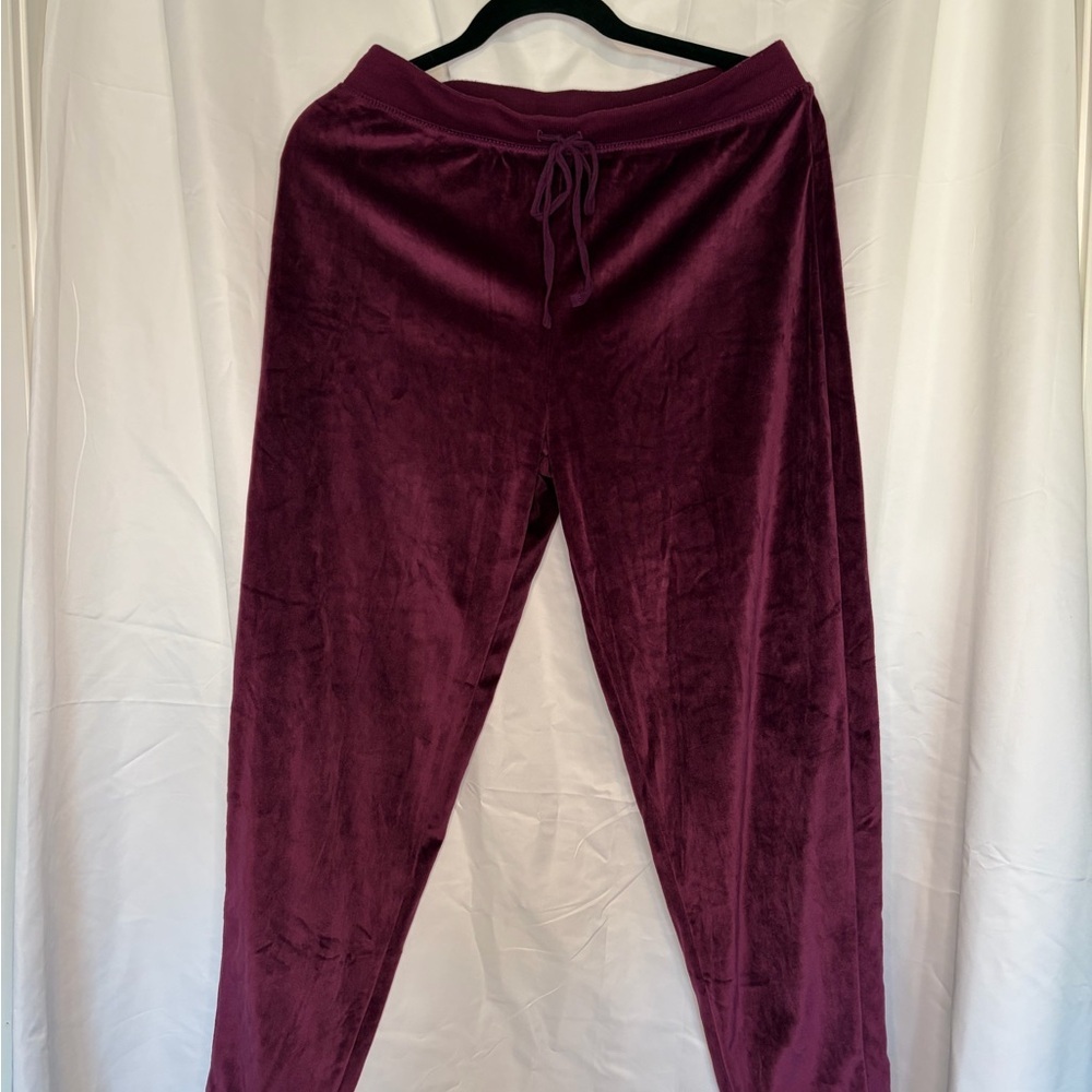 Honeydew USA Burgundy Velvet Joggers​​